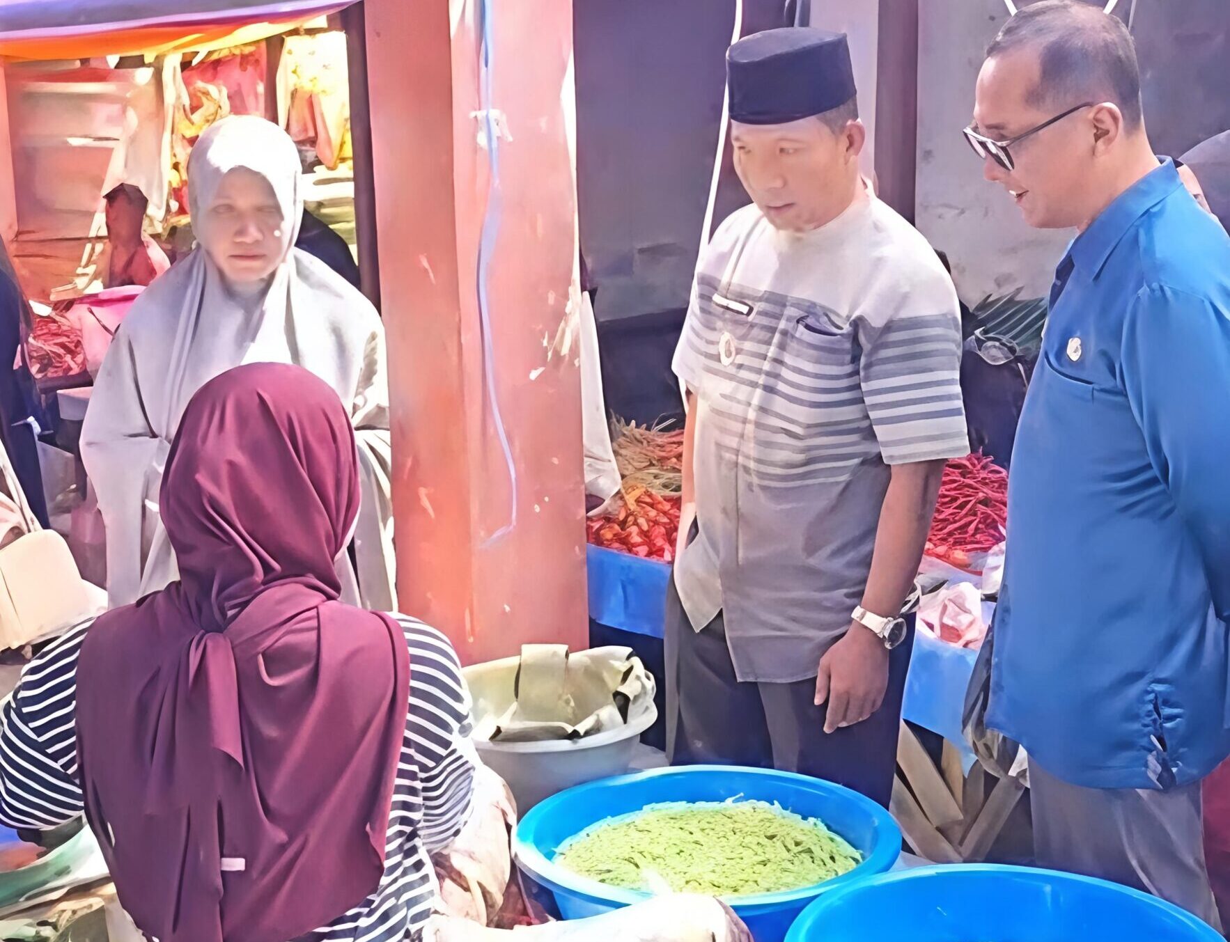 Camat Palupuah Sidak Harga Sembako, Ingatkan Warga Waspada Jelang Lebaran